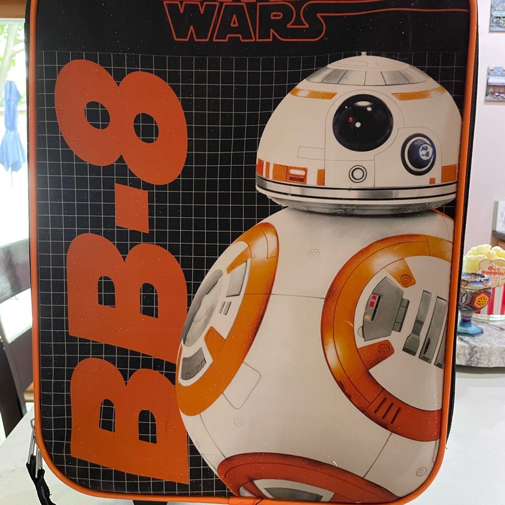 Star Wars BB8 carry on Suitcase excellent condition. Non smoking home. Used once